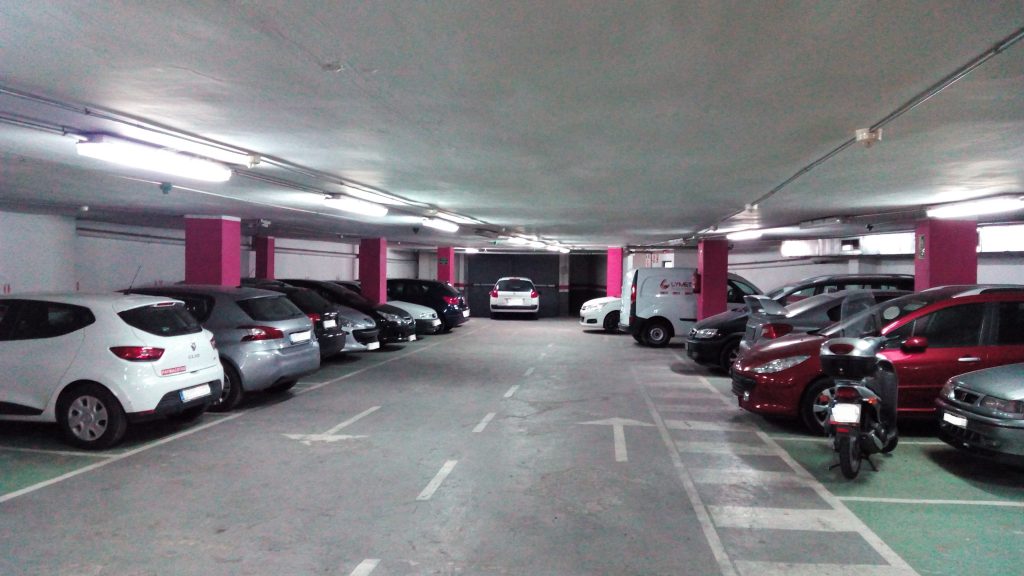 parking-en-rotacion-junto-al-parc-de-la-ciutadella
