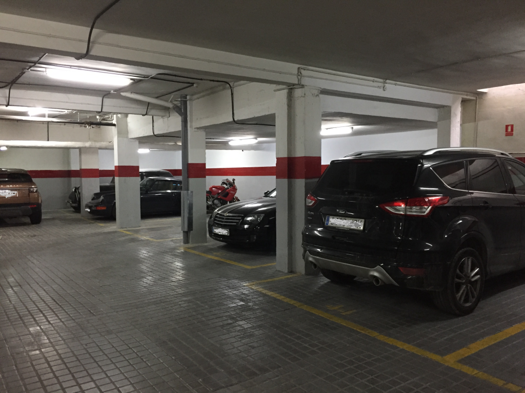 invertir en lote de plazas de parking alquiladas en madrid